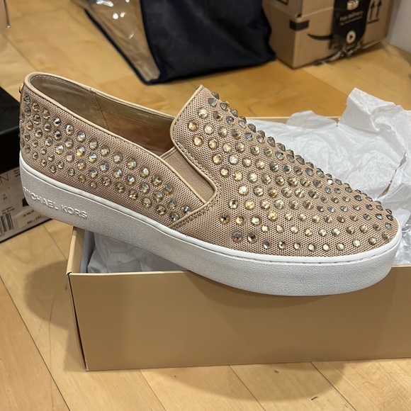 Michael Kors slip on shoes. - Picture 4 of 8